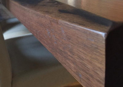 Qualité de finition, table en bois massif